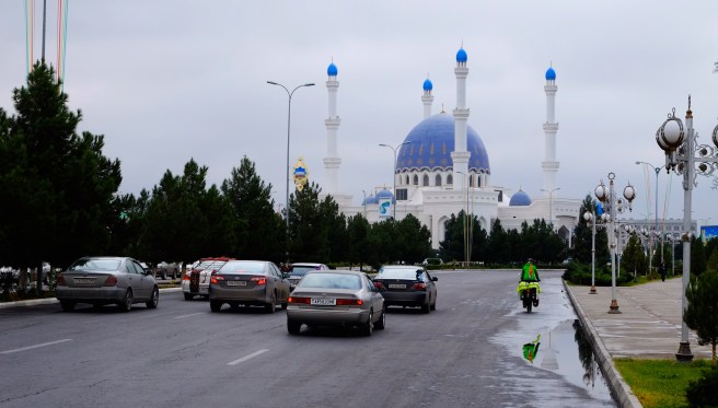 A huge mosque in Mary