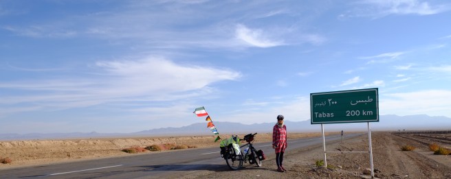 Outfit, headwind and heat make for hard desert cycling