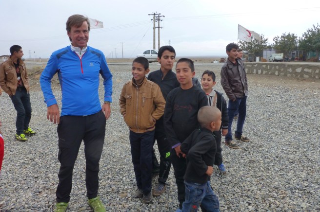 Johan was welcomed by the local youngsters like a football star