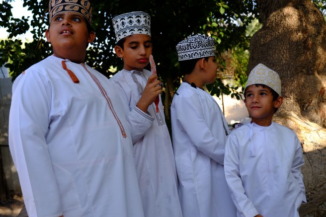 Don't they all look gorgeous in their dishdashas?
